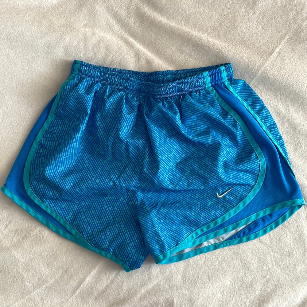 Women’s Nike dri-fit workout shorts size xs